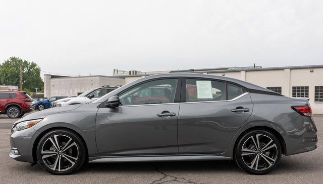 Certified 2023 Nissan Sentra SR FWD image 10