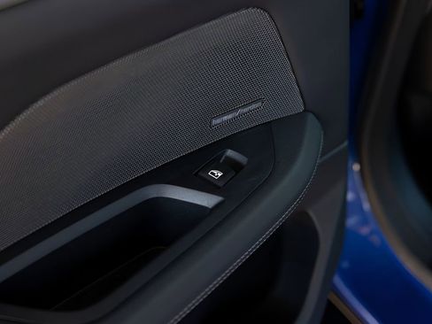 Used 2025 BMW 430i xDrive w/ M Sport Package image 54