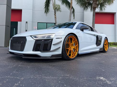 Used 2017 Audi R8 V10 plus AWD/4WD image 6