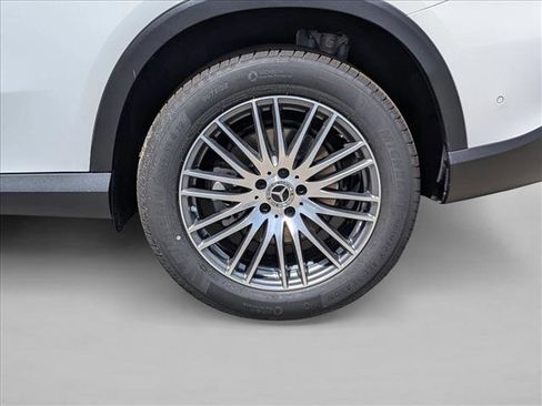 New 2026 Mercedes-Benz GLC 300 image 10