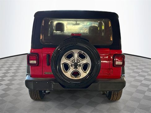 Used 2021 Jeep Wrangler Sport image 7