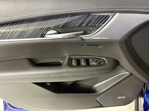 Used 2024 Cadillac XT6 Premium Luxury image 20