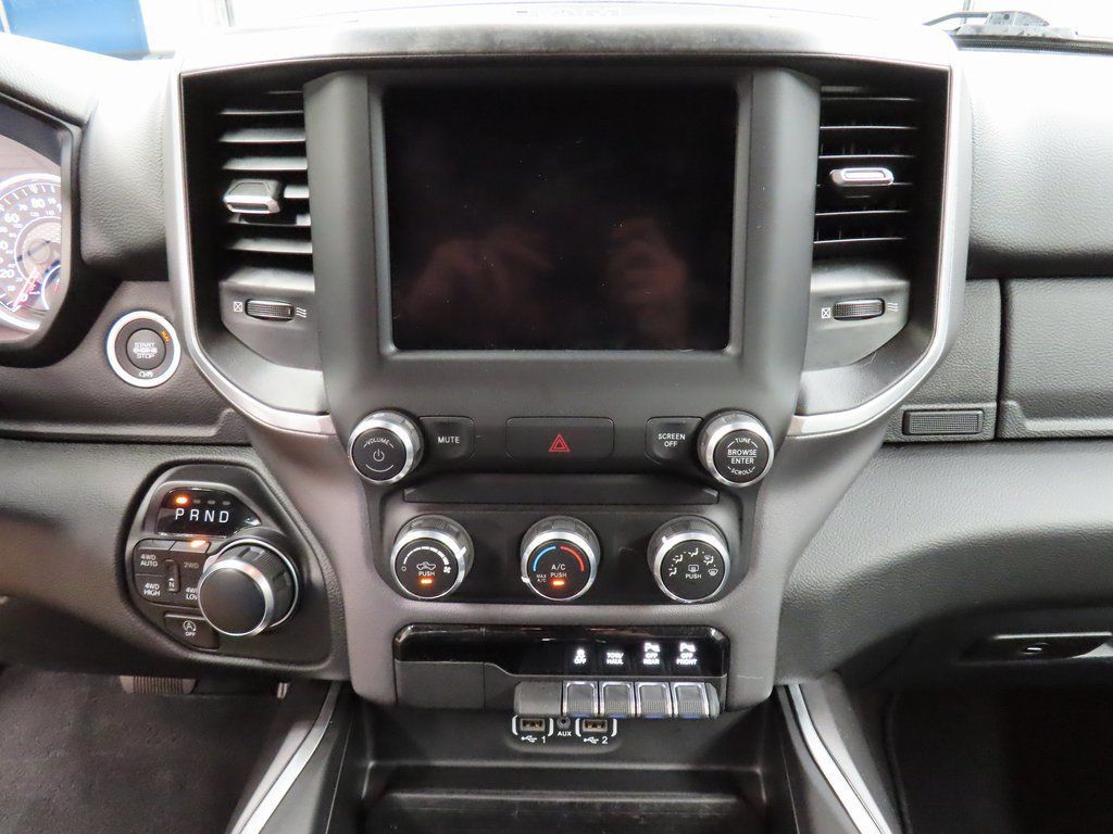 Used 2022 RAM 1500 Big Horn AWD/4WD image 12