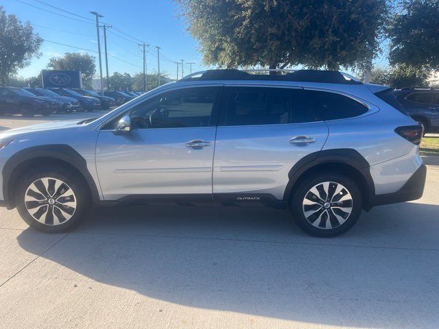 Used 2024 Subaru Outback Touring AWD/4WD image 5