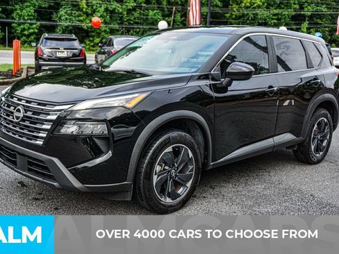 Used 2025 Nissan Rogue SV FWD image 3