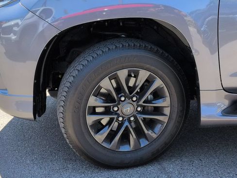 Used 2021 Lexus GX 460 Premium AWD/4WD image 34