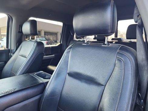 Used 2018 Ford F250 Lariat w/ Chrome Package image 10