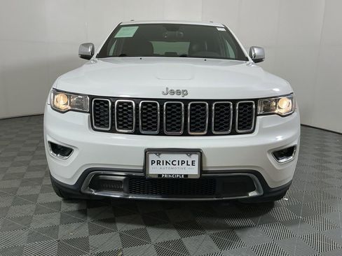 Used 2017 Jeep Grand Cherokee Limited AWD/4WD image 3