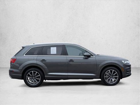 Used 2019 Audi Q7 3.0T Premium w/ Convenience Package AWD/4WD image 4