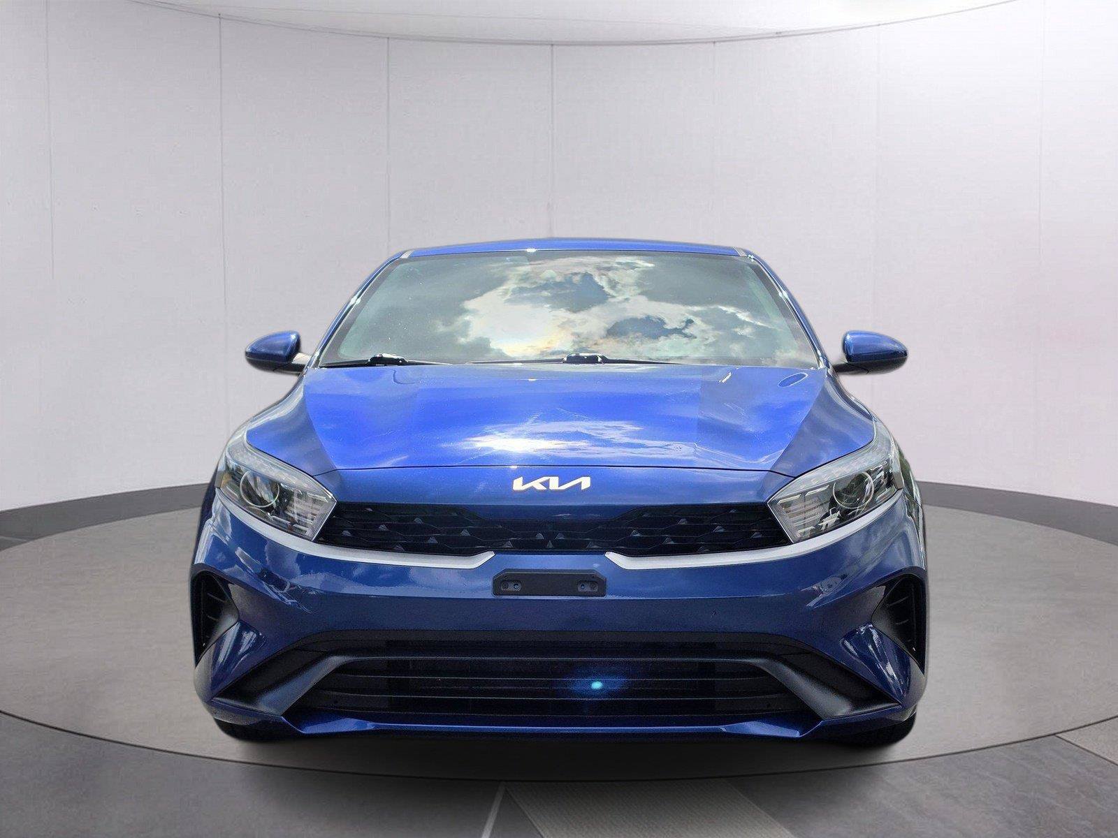 Used 2023 Kia Forte LXS FWD image 2