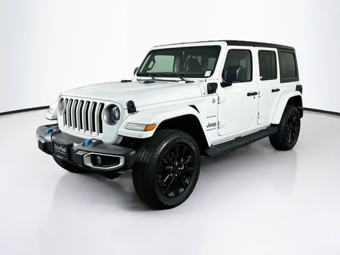 Used 2023 Jeep Wrangler Unlimited Sahara w/ Cold Weather Group AWD/4WD image 3