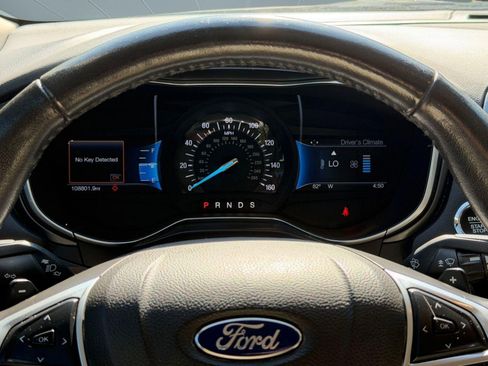 Used 2015 Ford Fusion Titanium FWD image 21