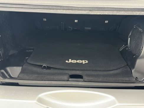 Used 2013 Jeep Wrangler Unlimited Sahara AWD/4WD image 25