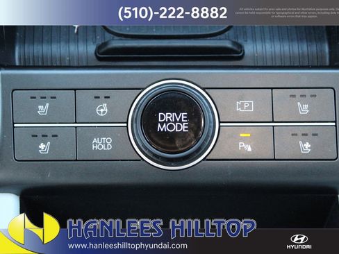 Used 2024 Hyundai Kona Limited image 21