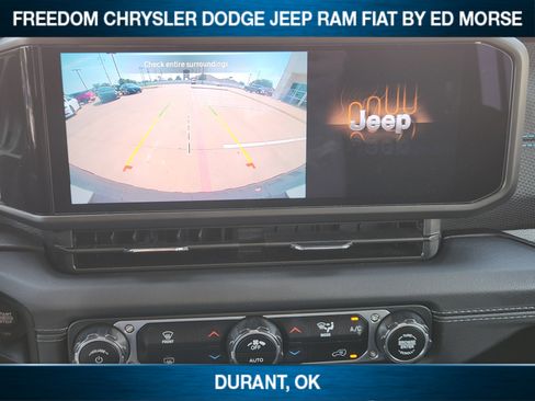 Used 2024 Jeep Wrangler Unlimited Rubicon 4xe AWD/4WD image 13