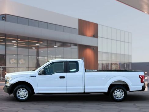 Used 2017 Ford F150 XL w/ Equipment Group 101A Mid RWD image 3