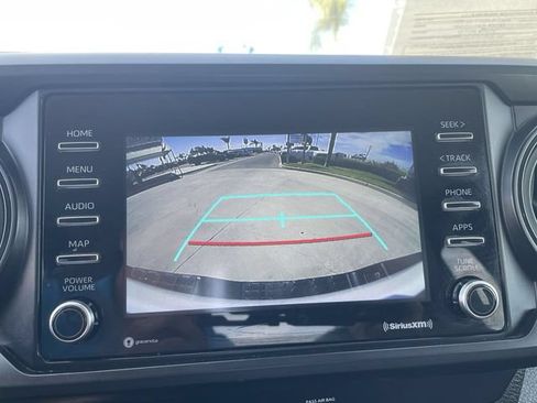 Used 2022 Toyota Tacoma SR AWD/4WD image 14