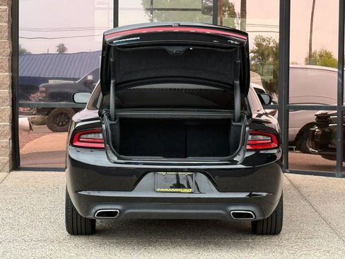 Used 2018 Dodge Charger R/T RWD image 30