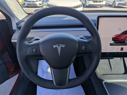 Used 2022 Tesla Model 3 Standard Range image 27