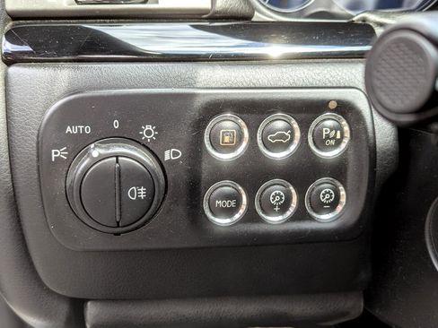 Used 2014 Maserati GranTurismo MC image 17