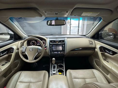 Used 2015 Nissan Altima 2.5 SL w/ Technology Package FWD image 19