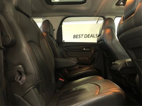 Used 2015 GMC Acadia SLT w/ Technology Package AWD/4WD image 10