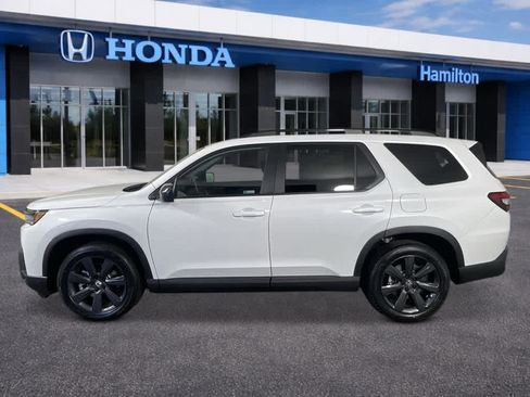 New 2026 Honda Pilot Sport image 2