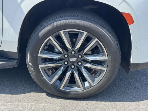Used 2023 Cadillac Escalade ESV Sport w/ Touring Package AWD/4WD image 6