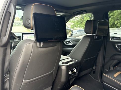 Used 2021 GMC Yukon AT4 w/ AT4 Premium Plus Package AWD/4WD image 4