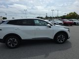 Used 2024 Kia Sportage LX image 3