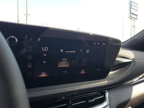 New 2026 Buick Envista Sport Touring FWD image 23