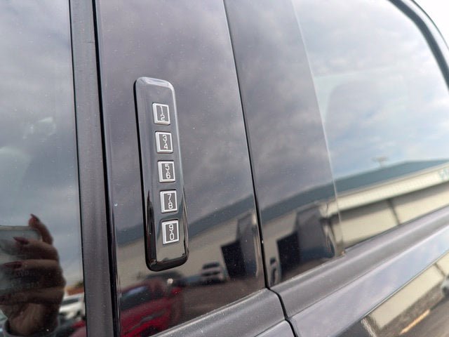 Used 2023 Ford F350 XL AWD/4WD image 13