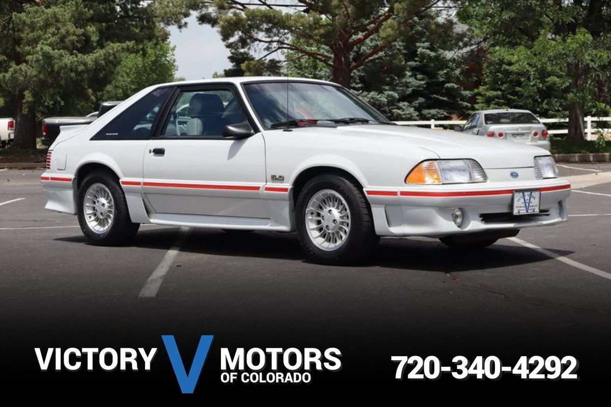 Used 1988 Ford Mustang GT RWD image 1