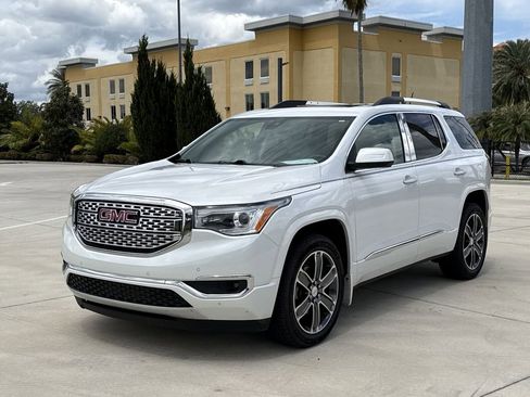 Used 2019 GMC Acadia Denali AWD/4WD image 9