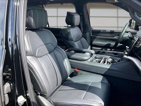 Used 2026 Jeep Grand Wagoneer Summit w/ Premium Group III AWD/4WD image 7