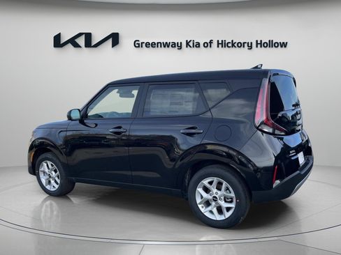 New 2025 Kia Soul LX image 4