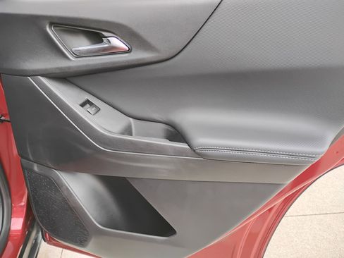 Used 2025 Chevrolet Equinox LT FWD image 21