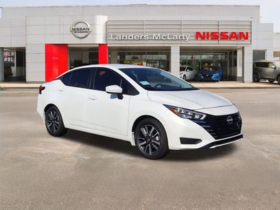 New 2025 Nissan Versa SV w/ Trunk Package