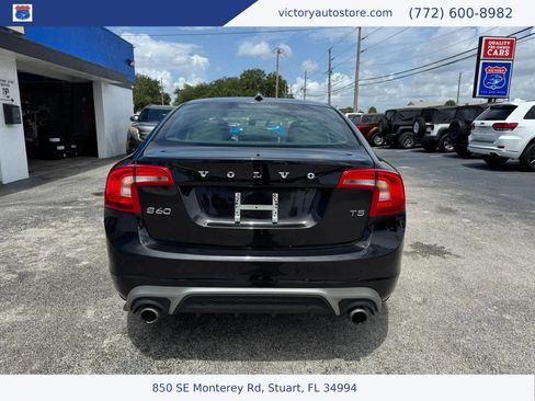 Used 2018 Volvo S60 T5 Dynamic w/ Vision Package FWD image 8