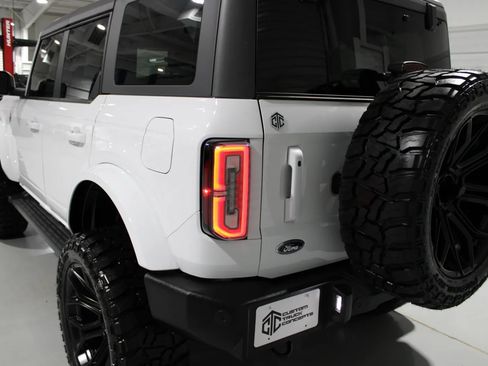 Used 2021 Ford Bronco Outer Banks AWD/4WD image 28