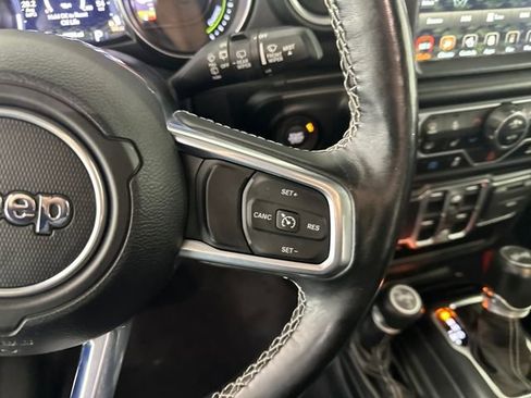 Used 2021 Jeep Wrangler Unlimited Sahara w/ Cold Weather Group image 16