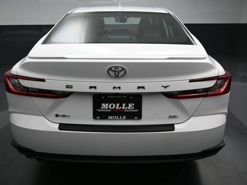 Used 2026 Toyota Camry SE FWD image 23