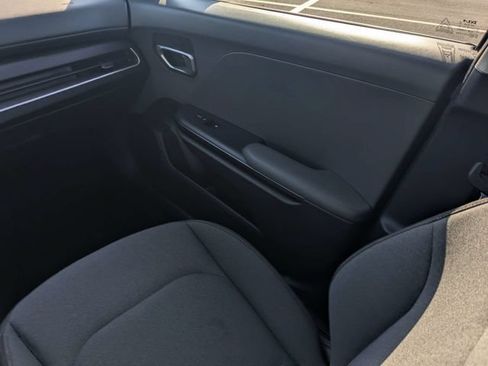 Used 2025 Kia K4 FWD image 16
