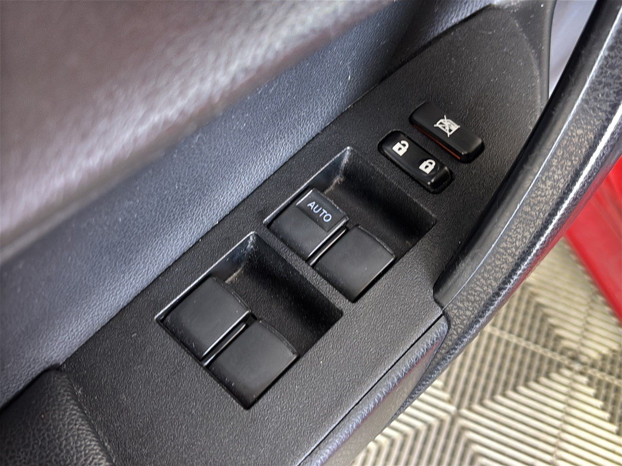 Used 2015 Toyota Corolla S FWD image 15
