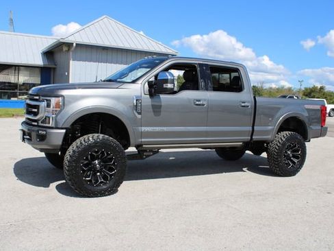 Used 2022 Ford F250 Platinum w/ Tremor Off-Road Package image 5