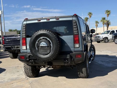 Used 2005 HUMMER H2 w/ Preferred Equipment Group image 11