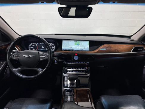 Used 2017 Genesis G90 3.3T Premium image 22