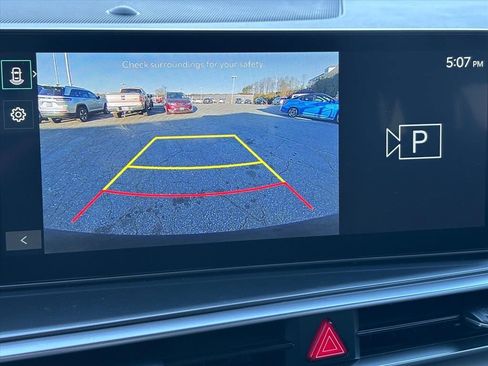 Used 2025 Kia Sorento LX image 5