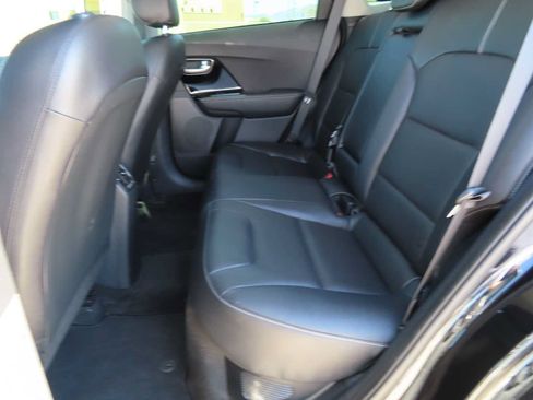 Used 2022 Kia Niro Touring Special Edition FWD image 15