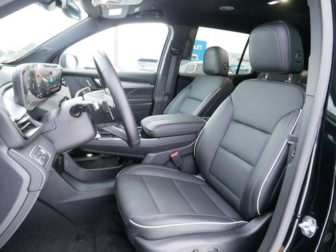 Certified 2025 Buick Enclave Preferred image 33